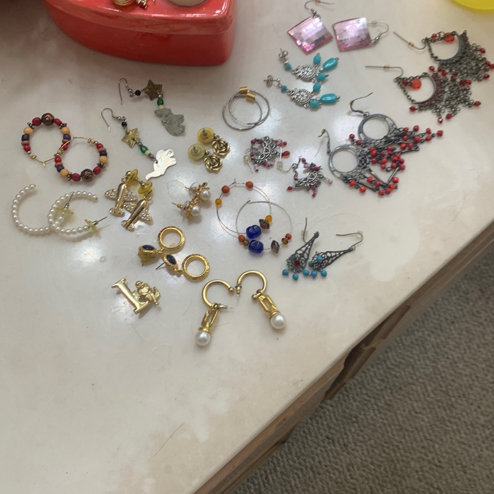 Lot of 16 earring sets